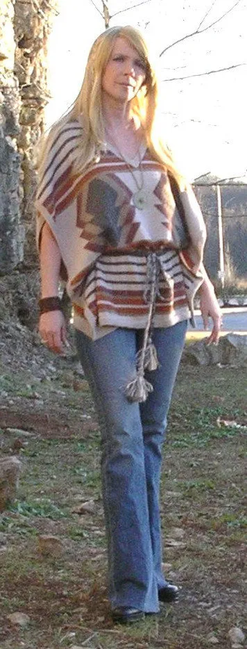 Aztec Pullover Sweater Looks Like A Poncho Adjusts Like A Caftan Beige Rust Gray Camel Warm Tunic Tassel Belt Size XS/S