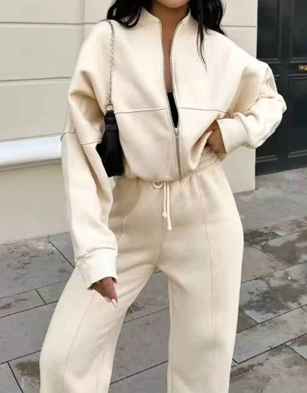 Stylish Beige Tracksuit: Pants and Matching Zip-Up Cardigan Set