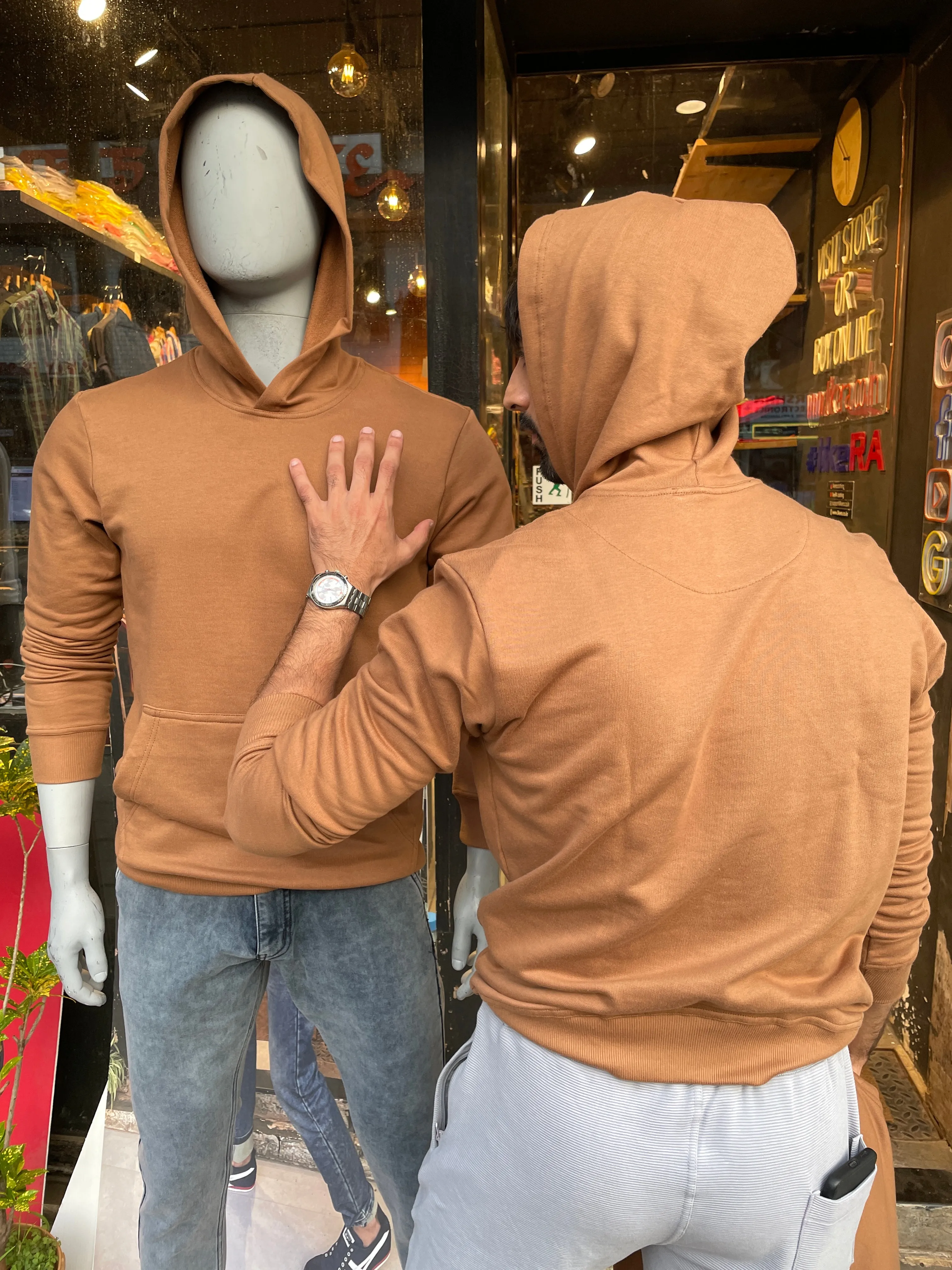 Cozy Camel-Colored Hoodie for Optimal Comfort