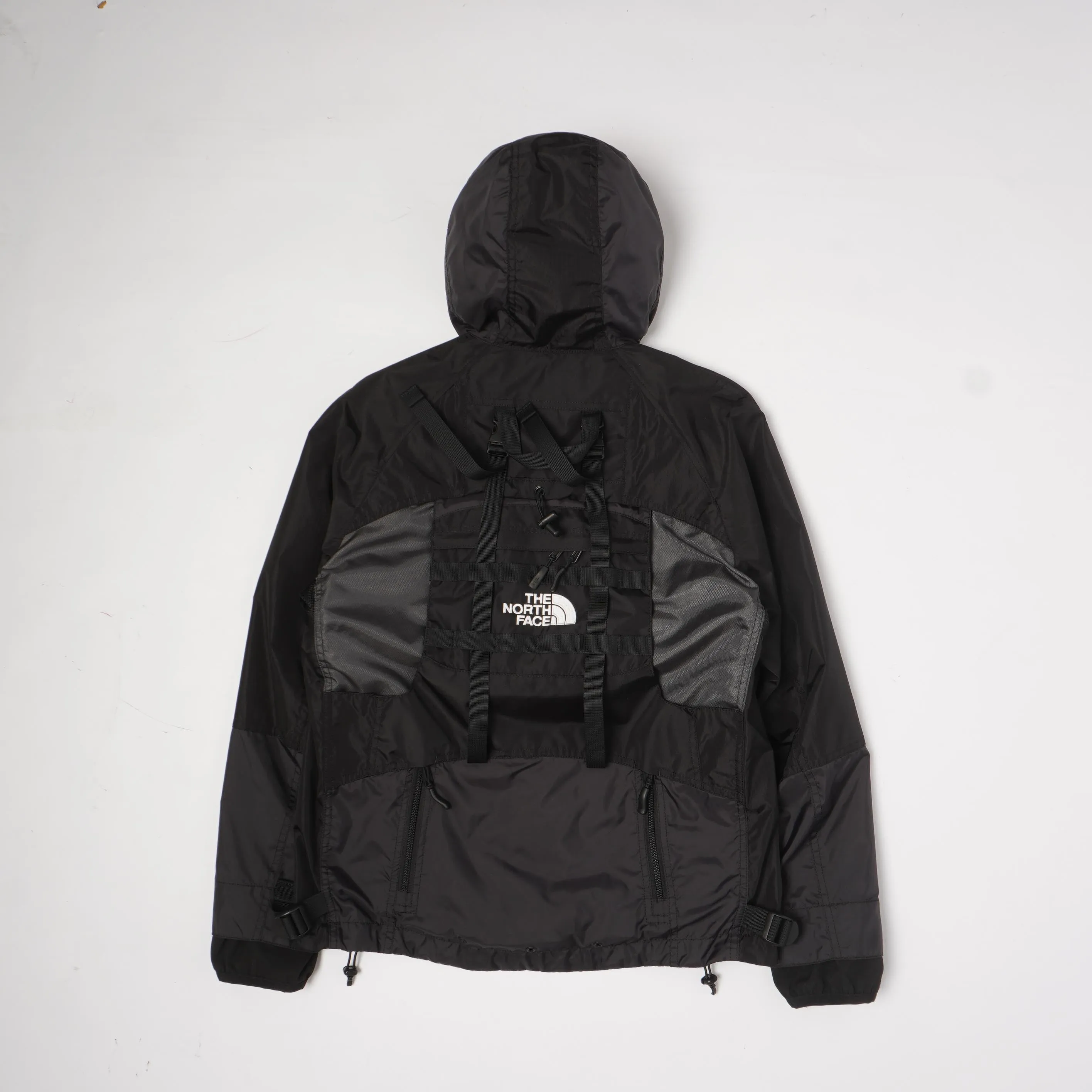 COMME DES GARCONS X THE NORTH FACE WINDBREAKER