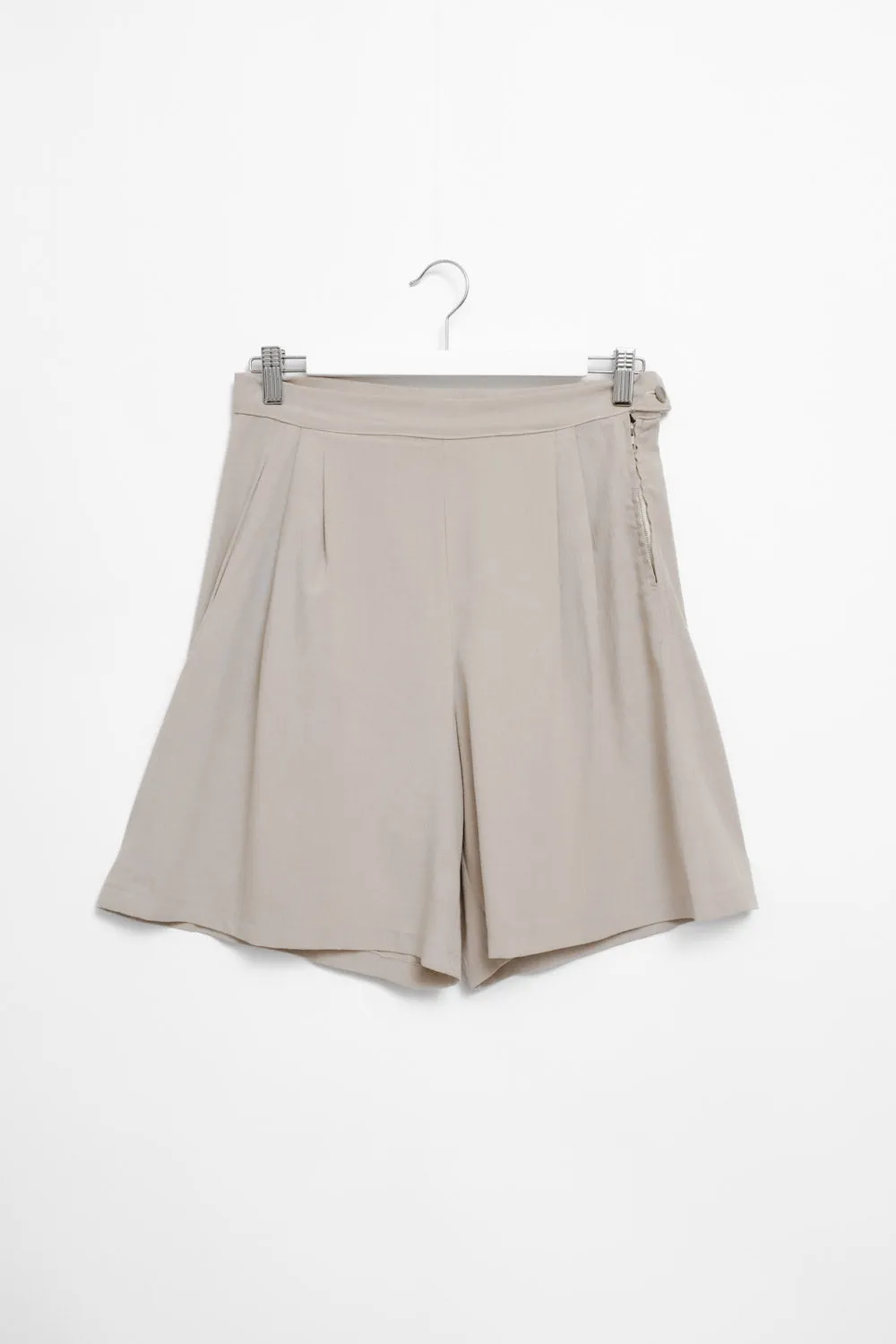 HANDMADE BEIGE RELAX VINTAGE SHORTS