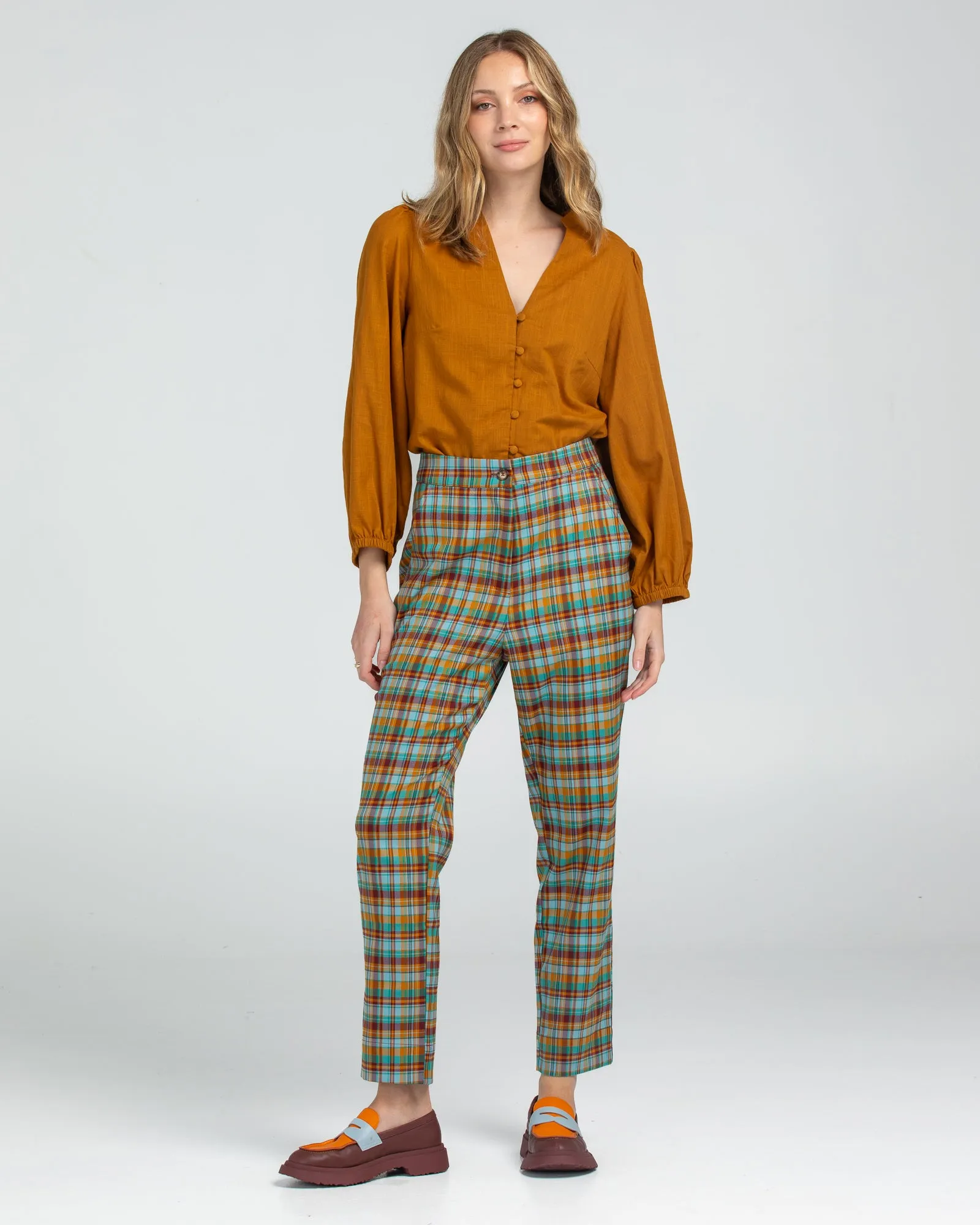 Kiara Pant - Indy Check