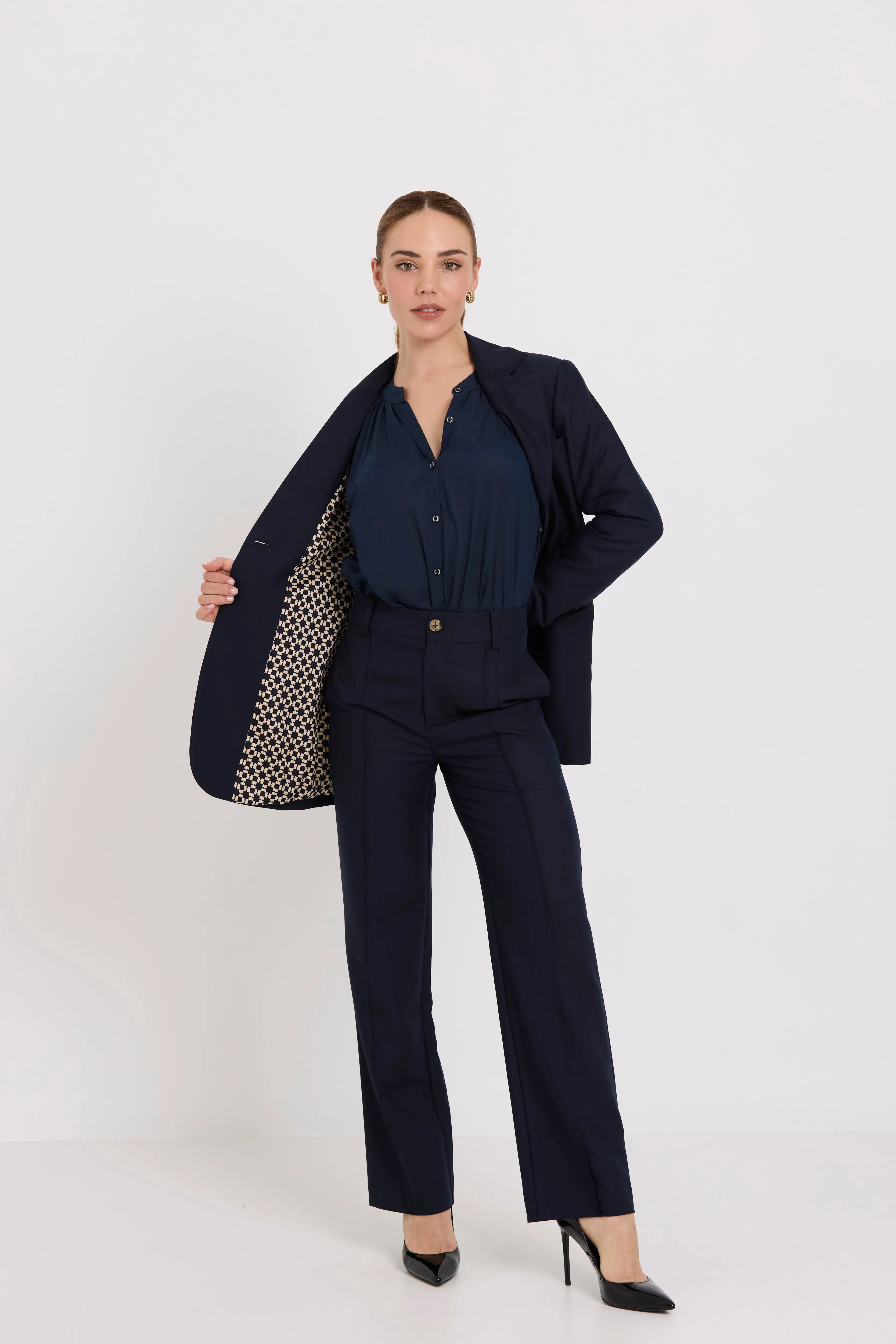 King Blazer | Navy Suiting