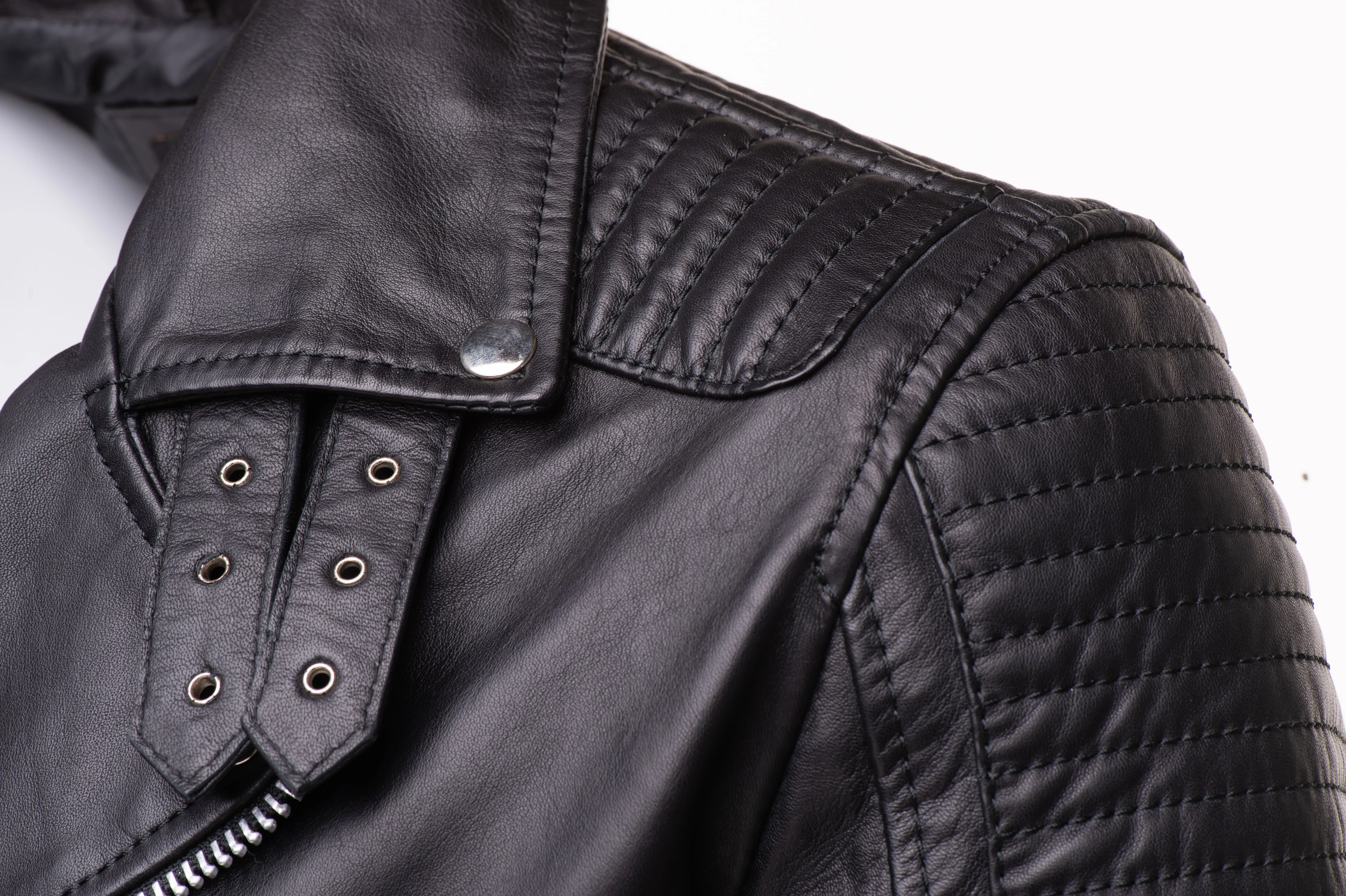 Micheals Biker style leather jacket with Snap buttons closure